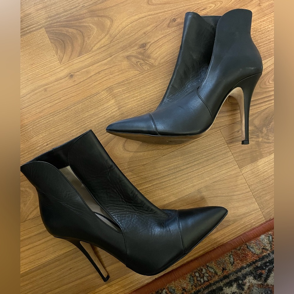 Emerson Fry Booties, size 8/38.